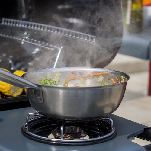 Rapid Assembly 2 Burner Plus_lifestyle_side burner_pot